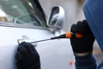 Як викрадені авто вивозять з України