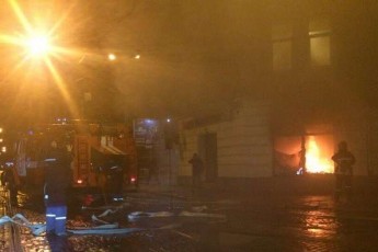 У Львові спалахнула сильна пожежа в російському банку. ФОТО