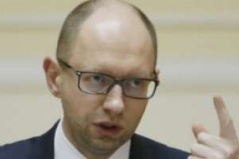 Яценюк дорікнув Порошенку і депутатам у затягуванні з бюро розслідувань
