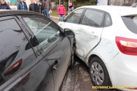 В Луцьку «поцілувались» дві іномарки. ФОТО