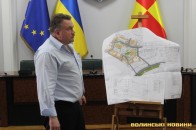 Підземний перехід у центрі Луцька перетворюють на банальний ринок?
