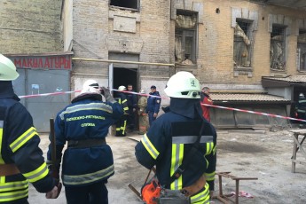 Одна людина загинула внаслідок обвалу будинку у Києві