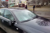 Аварія в Луцьку: чоловік «кинувся» під колеса авто. ФОТО