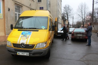 Чергова поїздка на Донбас. Волинські волонтери повезли допомогу бійцям