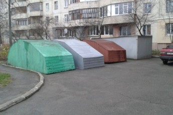 За місяць в Луцьку знесли понад 100 незаконних споруд