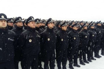 З нової української поліції встигли звільнитися вже майже сотня осіб