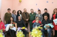 В армію з пелюшок: у Криму новонародженим хлопчикам вручили повістки. ФОТО