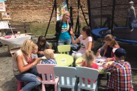 На «LUTSK FOOD FEST» школяр виграв ящик морозива і роздав дітям. ФОТО