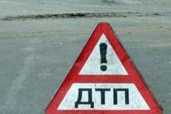 Двоє людей травмувалися після падіння з мотоцикла