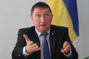 Із зарплати мера Ковеля знову стягнули гроші
