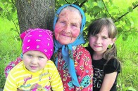 90-літня волинянка заради миру пройшла 20 кілометрів навколо села