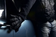 На Волині з автомобіля вкрали золота на 50 тисяч гривень