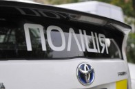 П’яна мати та візок, залитий алкоголем: у Луцьку затримали нетверезу компанію з немовлям