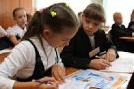Понад сто волинських родин отримали продуктові набори та шкільне приладдя