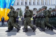 За яких міністрів оборони армію розпродавали найактивніше. Інфографіка