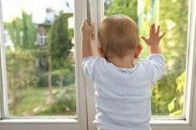 З «домашнього полону» дітей звільнили поліцейські. ВІДЕО