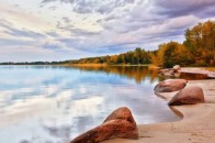 Одна з 26 причин любити Україну - це озеро Світязь