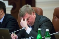 Кабмін обмежив премії держвиконавців