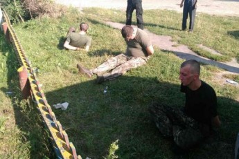 На Волині чоловіка вивезли в багажнику в ліс та побили