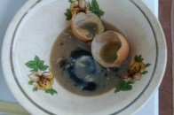Волинянка купила в супермаркеті зіповані курячі яйця