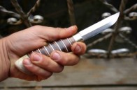 На Одещині молодик несподівано зарізав друга просто перед камерою відеоспостереження