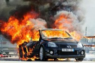 У Росії спалили машину відомої опозиційної журналістки