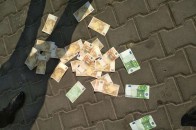 На Волині затримали підприємливого бурштинокопача