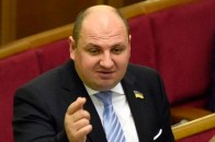 У Мережі з’явилося відео обшуку Розенблата в аеропорту: стало відомо, що насправді віз до Німеччини “бурштиновий” депутат