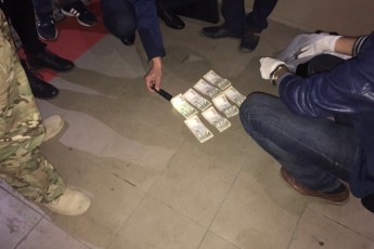 На Львівщині на хабарі затримали військового