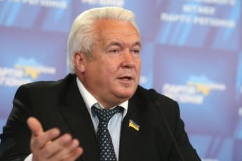 Мітинг біля ВР фінансує екс-регіонал, - Аваков