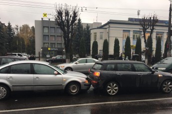 У Луцьку через ДТП утворилася «тягучка»