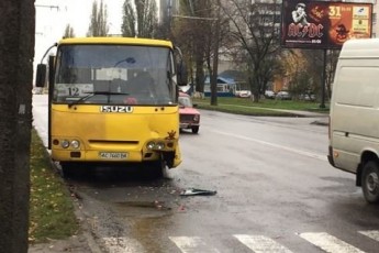 У Луцьку маршрутка протаранила авто