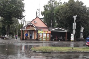 У центрі Нововолинська чоловіка забили до смерті