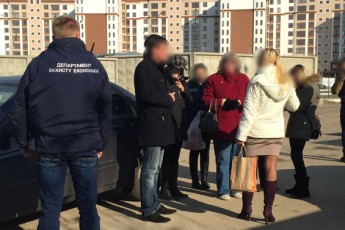 У Києві псевдоактивісти вимагали від забудовників 200 тисяч доларів