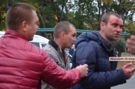 У Миколаєві двоє поліцейських напідпитку влаштували бійку в кафе