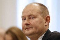 Інтерпол розшукує суддю-втікача Чауса