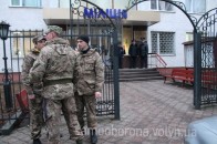 Звідки у «Самооборони Волині» рації з поліцейськими частотами?