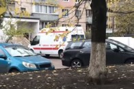 Дуже переймалася через нерозділене кохання: 22-річна викинyлaся із вікна 14 поверху