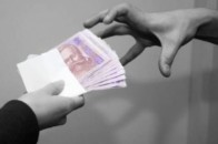 На Волині працівниця суду стала жертвою шахрая