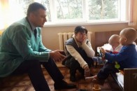 Історія одного сирітства: 4-річний Микита і 2-річна Вікторія такі маленькі і вже нікому не потрібні