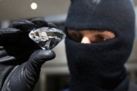 Злочинці пограбували ювелірний магазин і влаштували перестрілку з поліцією у Миколаєві