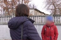 Чоловік посадив жінку на ланцюг через те, що не давала йому гроші