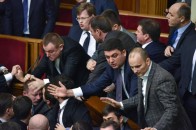 Подвійне або потрійне громадянство мають 49 нардепів