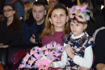 У Арт-галереї Фонду Ігоря Палиці організували Венеціанський карнавал
