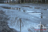 У Луцьку по вулиці Баранова ні пройти, ні проїхати