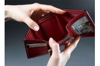 Рівень бідності в Україні знизився до 12%