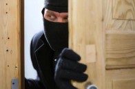 Двоє чоловіків пограбували храм та втекли від 8 патрульних авто у Житомирі
