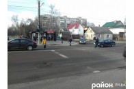 У Луцьку на пішоходному переході зіткнулися два легковика