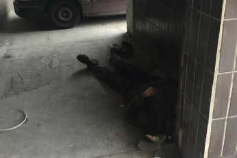 Поліція закриває справу про смерть чоловіка під стінами київської лікарні