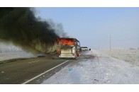 52 людини заживо згоріли в автобусі в Казахстані